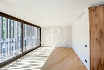 Apartment for Rent on Paseo Mallorca