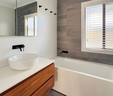 Ideal Family Home with In-Ground Pool - Photo 6