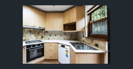 Modern, three bedroom terrace - Photo 4