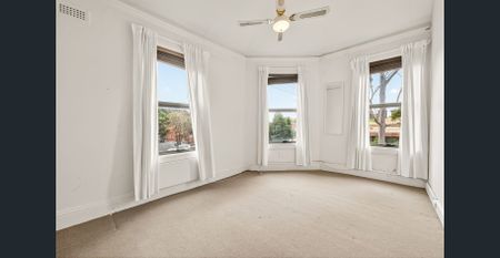 4-Bedroom Home with Terrace in Vibrant Location - Photo 3