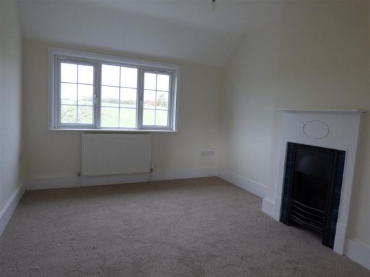 2 bedroom house to rent - Photo 1