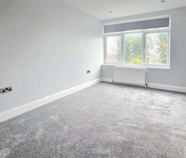 Broadway, Bexleyheath, DA6 - Photo 2