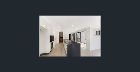 2/6 Fraser Avenue, Maroochydore, Qld 4558 - Photo 3