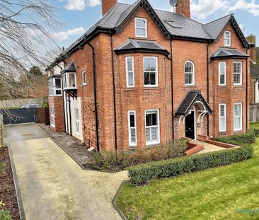 High Street, Henley-In-Arden - Photo 5