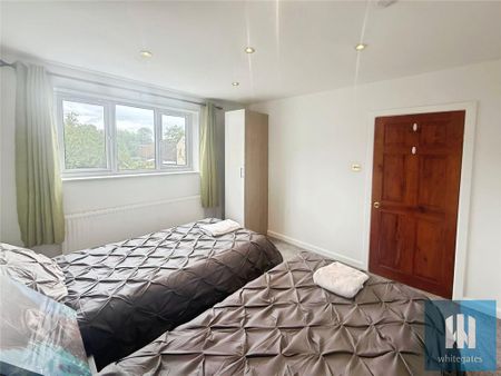 5 bedroom detached house to rent - Photo 5