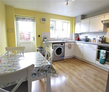 2 bedroom terraced house to rent - Photo 4