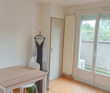 Location Appartement 2 pièces 45m² - Photo 2