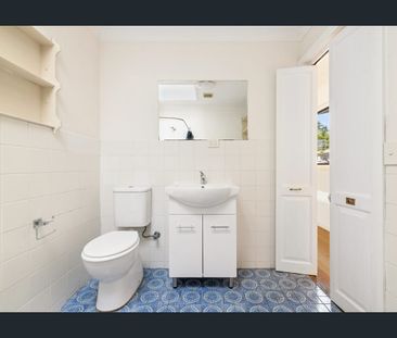 Unfurnished home, pets considered on application - Photo 1