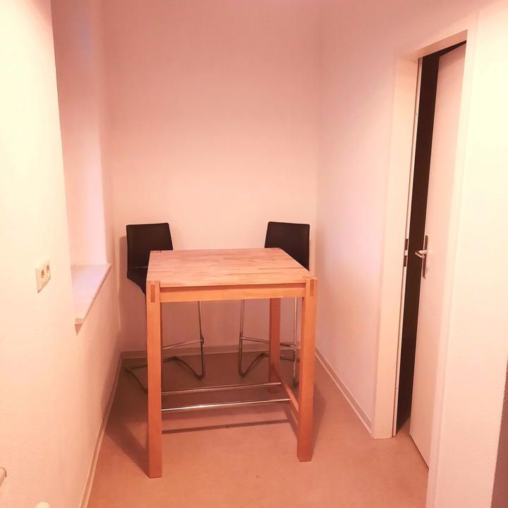 Zentrale und helle 2-Raum Wohnung - Photo 1