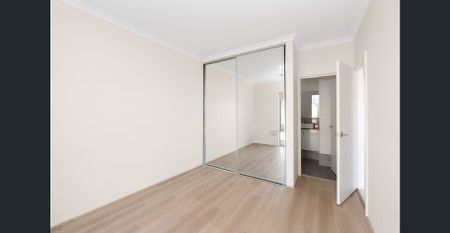 WALK TO IGA AND OTHER SPECIALTY SHOPS. 3 TO CHOOSE FROM - Photo 5