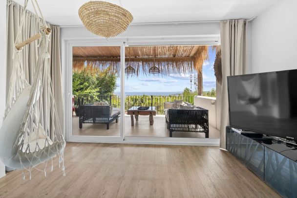 Traditional Ibicenco House with Modern Style - Prime Rental Opportunity - Photo 1