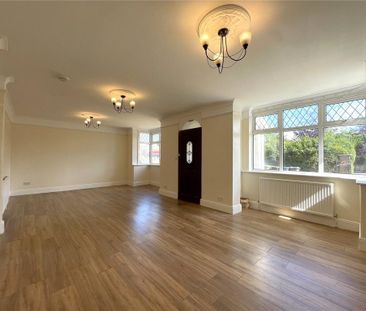 3 bedroom detached house to rent - Photo 2