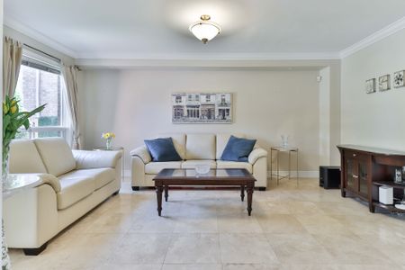 For Lease - 6835 Forest Park Drive, Mississauga, Ontario - Photo 2