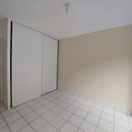 BREST SAINT-MARC/STANGALARD - APPARTEMENT 3 PIECE(S) - 66m2 - Photo 2