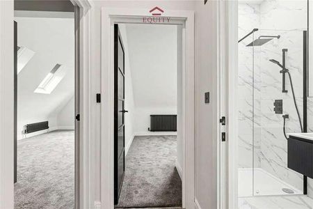 Bullsmoor Lane, Enfield, EN3 - Photo 3