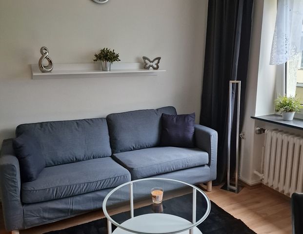 Zeitlos möbliertes Apartment im Agnesviertel - Photo 1