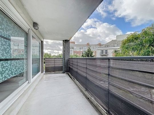 Appartement te huur - Photo 1