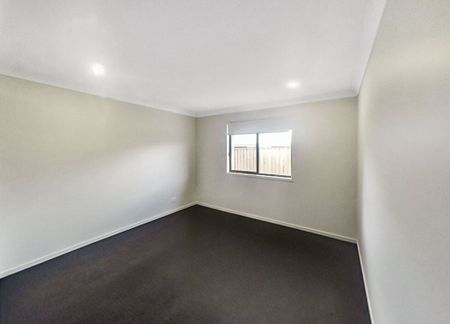 3 Ellis Street, Thornton - Photo 2
