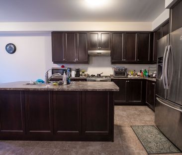 For Lease - 1528 Chretien Street, Milton, Ontario - Photo 4