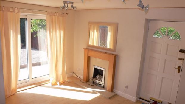 Lea Park Gardens, Stourton Grange, Leeds, West Yorkshire, LS10 - Photo 1