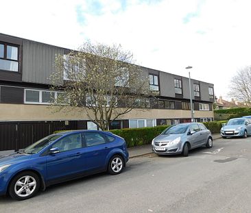 Comiston Drive, Edinburgh, EH10 5QU - Photo 2