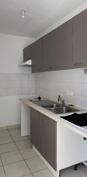 Location Appartement 2 pièces 35m² CAGNAC LES MINES 81130 - Photo 1