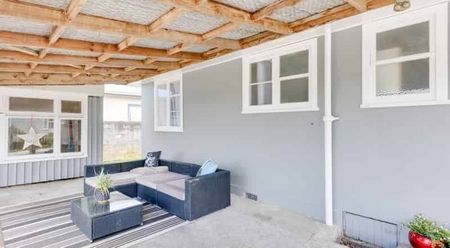 Spacious 3-Bedroom Apartment in Masterton - Your Perfect Home Awaits! - Photo 5