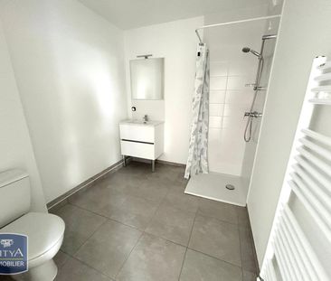 Location Appartement 1 pièce 28m² ST ETIENNE 42000 - Photo 3