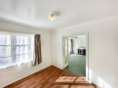 Cute 2 bed on Bledisloe - Photo 3