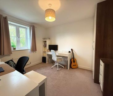 4 bedroom detached house to rent - Photo 4