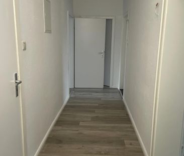 Renovierte 4-Zimmer-Wohnung in Bremerhaven - zentral - Foto 4