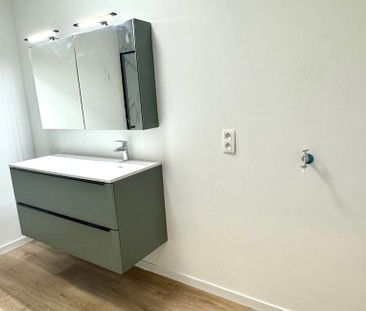 Appartement te huur in Nieuwpoort voor € 800 met 1 slaapkamer - Photo 2
