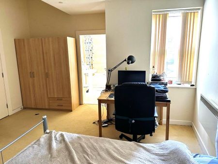 2 bedroom apartment to rent - Photo 2