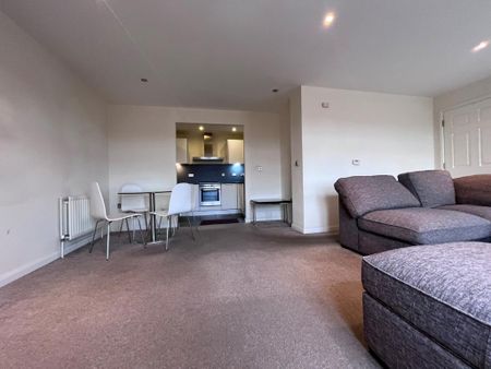 2 bedroom flat to rent - Photo 2