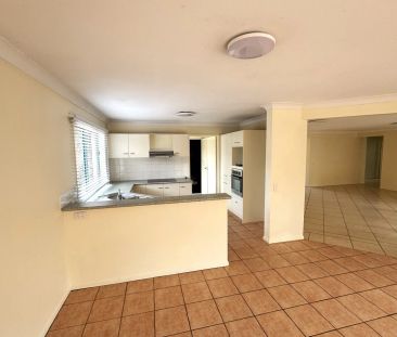 FAMILY HOME IN A QUIET POCKET OF THE GAP - Photo 4