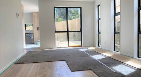 COMFORT, NICE AND SAFE HOUSE NEAR THE PARK - Photo 5