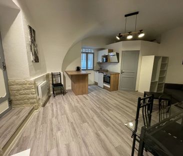 Location Appartement 1 pièce 31m² LA CIOTAT 13600 - Photo 4