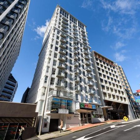 Studio apartment on The Terrace - Photo 4