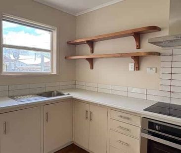 Central Regent Gem - Photo 2