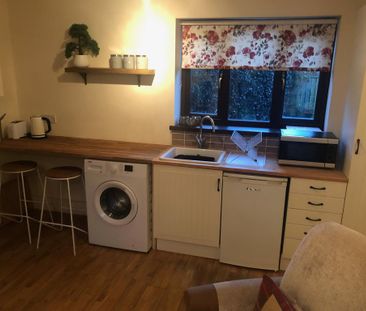 1 bedroom property to rent - Photo 6