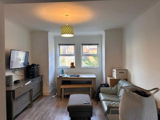 House share to rent - Photo 1