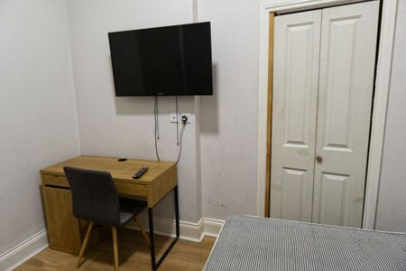 2 bedroom flat share to rent - Photo 2