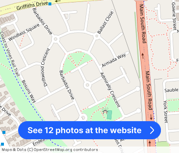 3-Bedroom Villa in Quiet No-Through Road - Photo 1