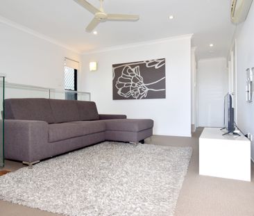 RISE AND SHINE IN SOUTH GLADSTONE - MODERN LIVING WITH BREATHTAKING... - Photo 5