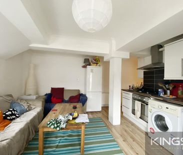 3 bedroom apartment to rent - Photo 1