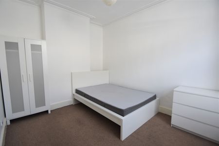 5 bedroom house to rent - Photo 3