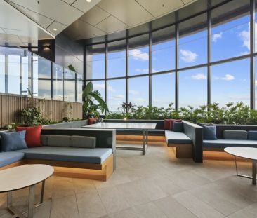 Elevated Urban Lifestyle in the Heart of the CBD - Photo 2