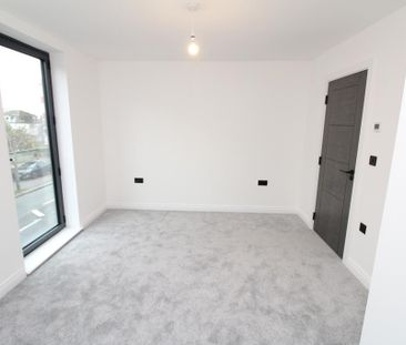 5 bedroom terraced house to rent - Photo 5