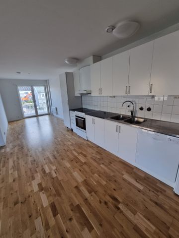 Blåhallonvägen, Strängnäs - Photo 3