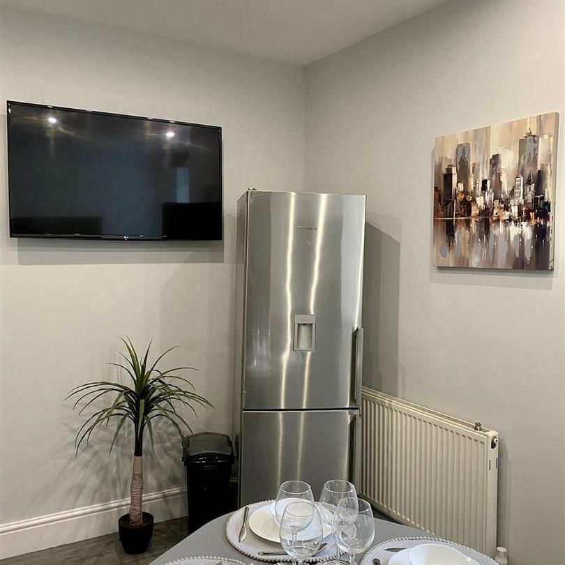 1 bed house share to rent in Coal Clough Lane, Burnley, BB11 - Photo 1